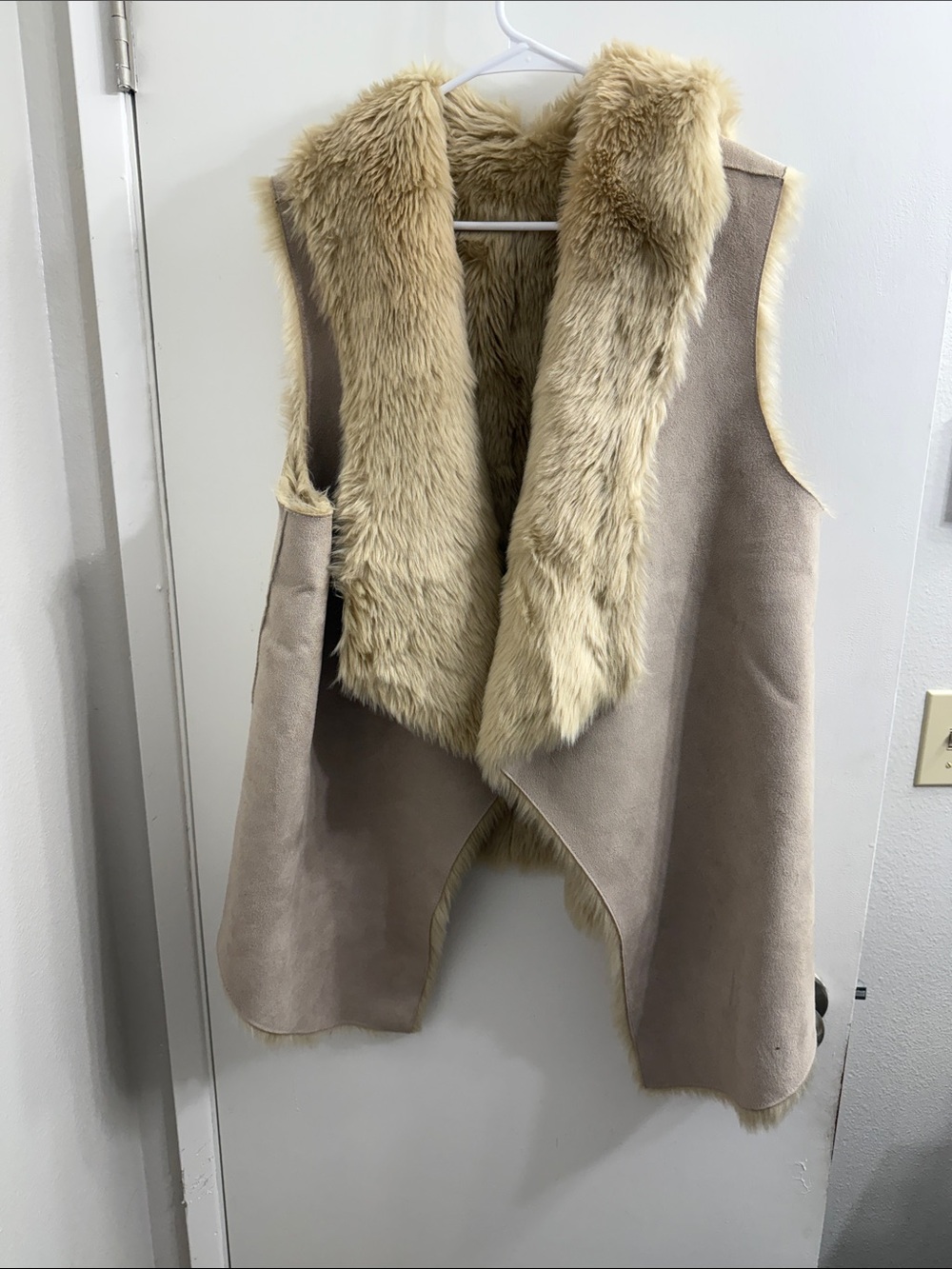 Faux Fur Trim Taupe Vest with Cream Lining